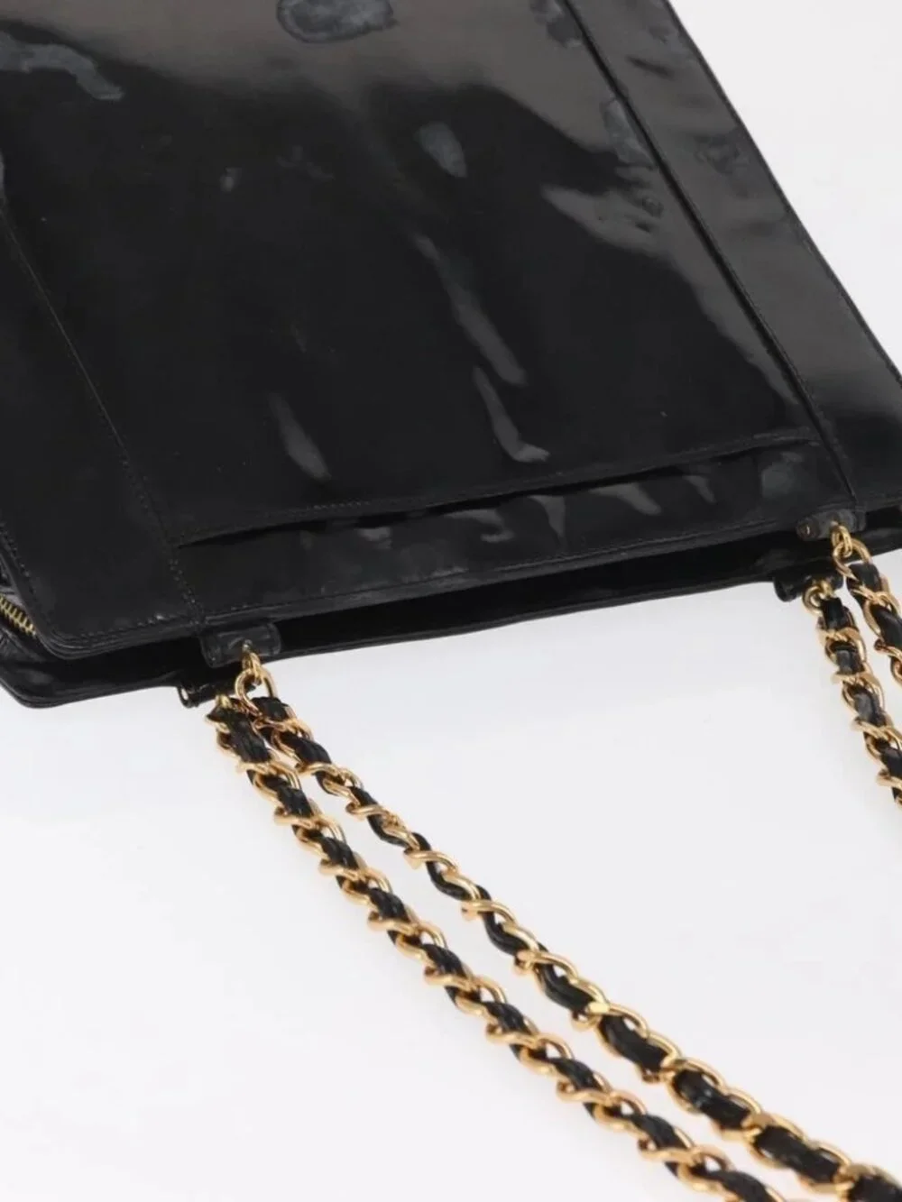 CHANEL brand	chanel color	black